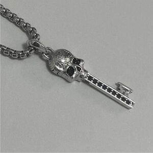 David Yurman Silver Skull Key Pendant with Black Stone Accents